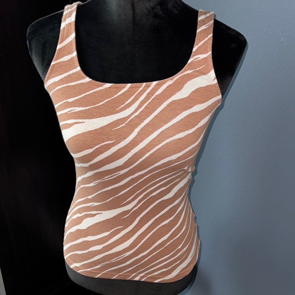 â˘A New Day tan Zebra Tank Topâ˘